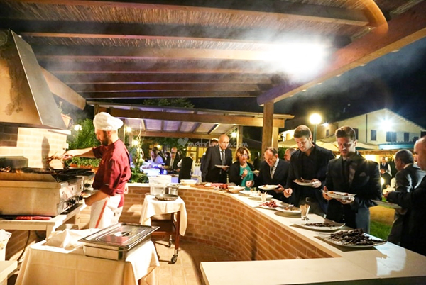Barbecue esterno Barbecue esterno