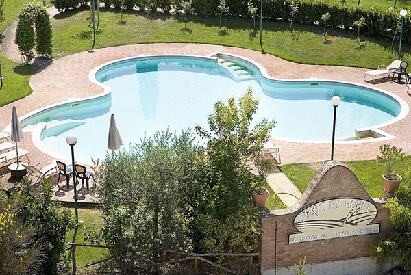 Location matrimonio Perugia piscina